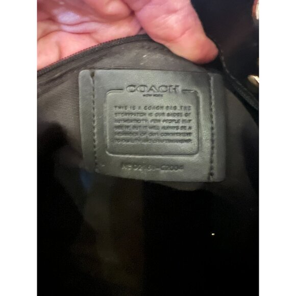 Coach Black Leather Tote Bag With Gold Hardware & Embossed Logo - Picture 7 of 10